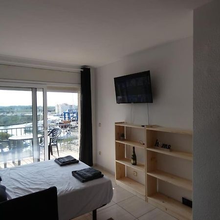 Estudio Con Vistas, Roses Extérieur photo