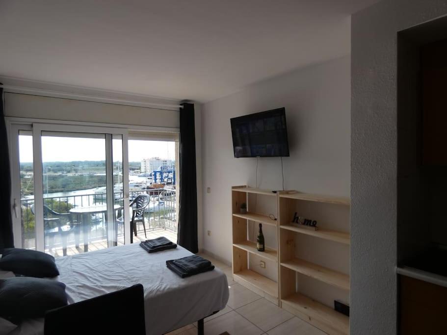 Estudio Con Vistas, Roses Extérieur photo